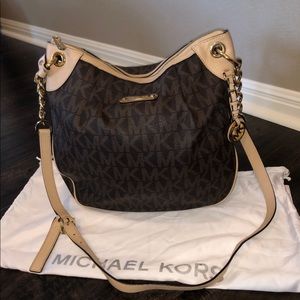 Michael Kors Cross body bag